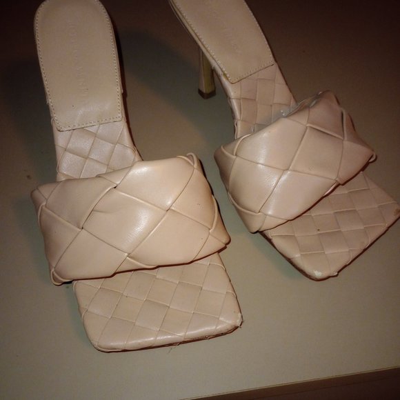 Bottega Veneta Sandals - Picture 13 of 13
